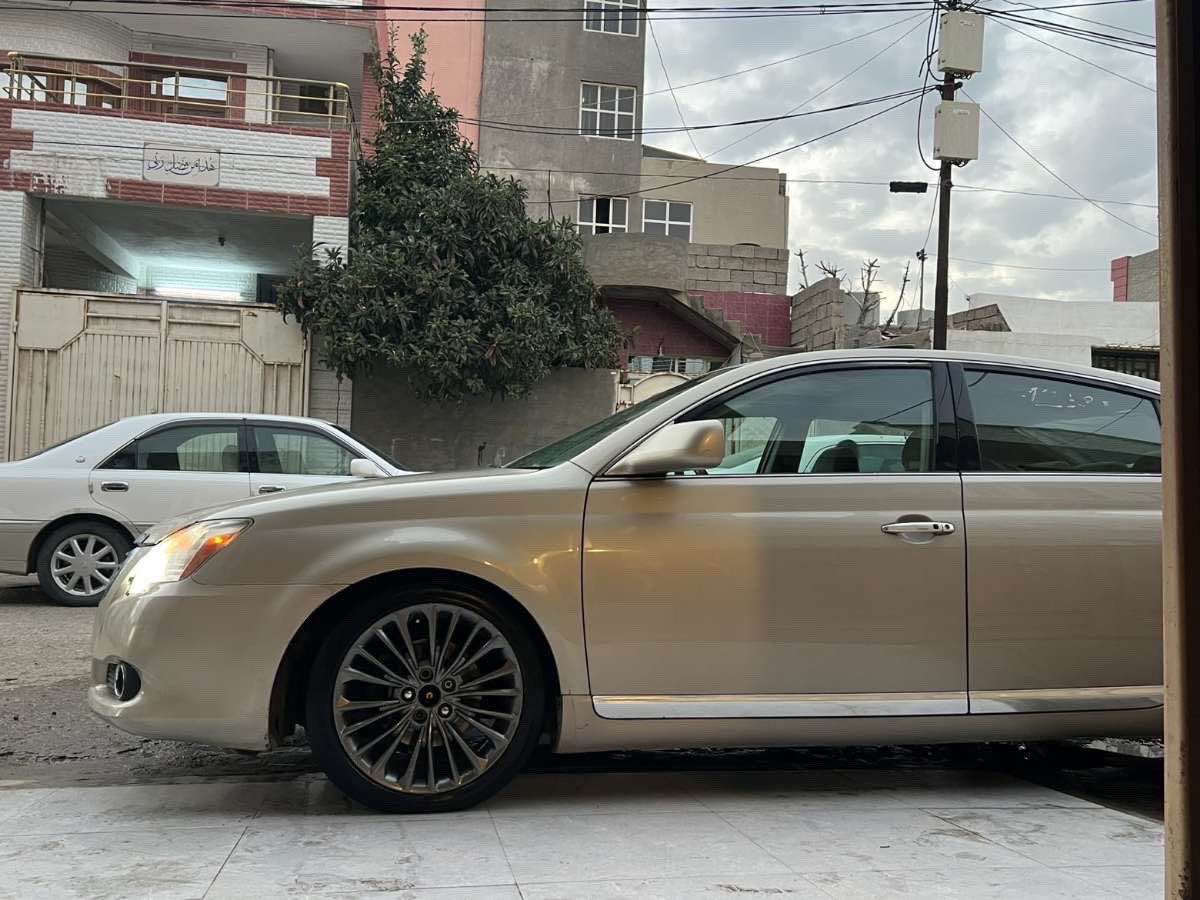 ئەڤەلۆن ٢٠١٠ لیمیتد فول فول بڕاوەیە
بەسمە سلایت کوشن ساردو گەرم گێر و مەکینە مەزبوتە کێشەی نیە سەیارەکە لە سلێمانیەو بڕاوەیە 
سعری ٦٣ وەرەوەو معامەلەیەکی برایانە
*********** السليمانية, العراق
