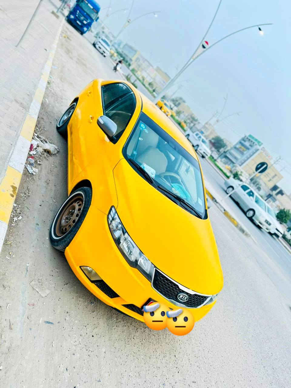 سيراتو ١٢.
مكفوله ضربه القويه وتبديل
محرك كير تبريد جديد
سياره صبغه جديده
حتئ بعده بدون بوليش
ستفسار
***********
