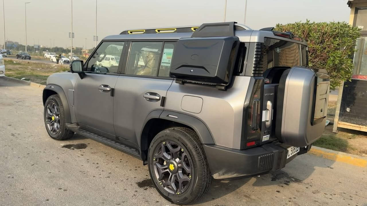 جيتور  T2 بلس للبيع موديل 2025
السيارة 20 ماشيه فول فول مواصفات 

الون سلفر ( الطافي المرغوب)

ضمان 10سنوات من شركة هارلم

بانوراما 

حساسات امامي خلفي

كامرات 360 

كشنات جلد 

كشن السائق مساج

تبريد قطعتين 

شاشة عرض حجم كبيرة 

ثلاجة 

شغيل عن بعد وبصمة عدد 2 

انعكاس الشاشة 

منفذ 2 USB

مصابيح LED كافة السيارة

ناقل حركة  8 سرعات

منفذ تايب سي

اوامر وتحكمات صوتية

مثبت سرعة 

محرك 2000 تيربو اقتصادية بمعنة الكلمة

نظام مراقبة ضغط الاطارات

وباقي المواصفات معروفه 

السيارة مكفولة عدا بارد على كد شبر ومصلح pdr درجة اولى 

السعر : 260 ورقه  وبيها مجال

المكان : الكرادة العرصات او بغداد الجديدة 

الرقم : للاستفسار : ‭***********
