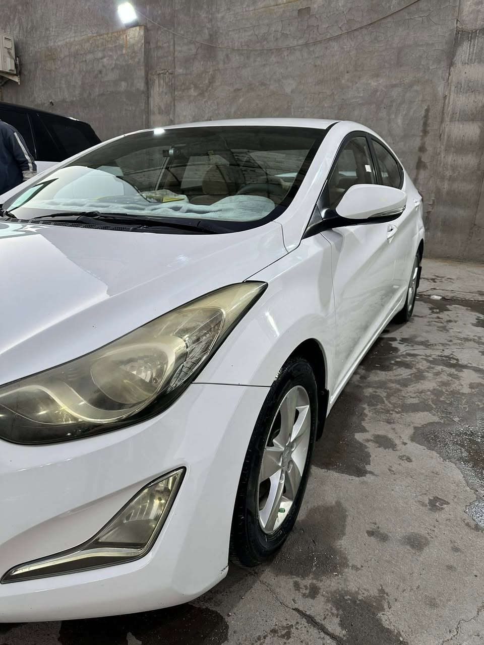 النترا للبيع 2012 محدثه دعاميات 2015
خليجي دوش 1،800
ألسياره نظيفه و أستخدام شخصي .
شاشه 
كامره خلفيه تحكم ستيرن
اشاير بالمري
 صيانه كامله لمنظومه التبريد جديده.
سلف +باتري + منظومه فيت بم كامله جديده.
صيانه للبلكات و الاصبع و النوزل بشكل كامل جديده.
تحتاج صدر و شريط فقط . 
السياره مابيها اي حار فقط بارد بسيط و مبدل قطعه وحده  البنيد تبديل بسبب كشط سطحي ( طخة على أيدي بدون أي تأثير او ضرر على السياره فقط  بنيد  ) 
باقي تفاصيل موضحه بالسونار والصور 
المحرك بالسونر مكتوب مفتوح ( تبديل واشر فقط ) 
عداد المشي 175 الف
السعر ( 112 ) و بيها مجال بسيط . 
بغداد
الاتصال ((( *** و تس أب *** ) فقط 
***********
