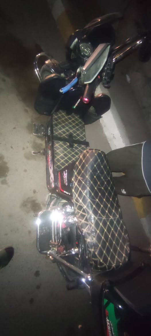 السلام عليكم دراجه جبلي 24 للبيع فقط
كله فول كهربائية عل فحص دراجه مفوله بطارياته نص عمر شاحنه وياه سويجات كامله بصمات كله فول سعره 425 حياكم بالله


**إذا كنت صاحب هذا الإعلان وتريد حذفه لأي سبب، رجاءا أرسل رسالة إلى الدعم الفني**