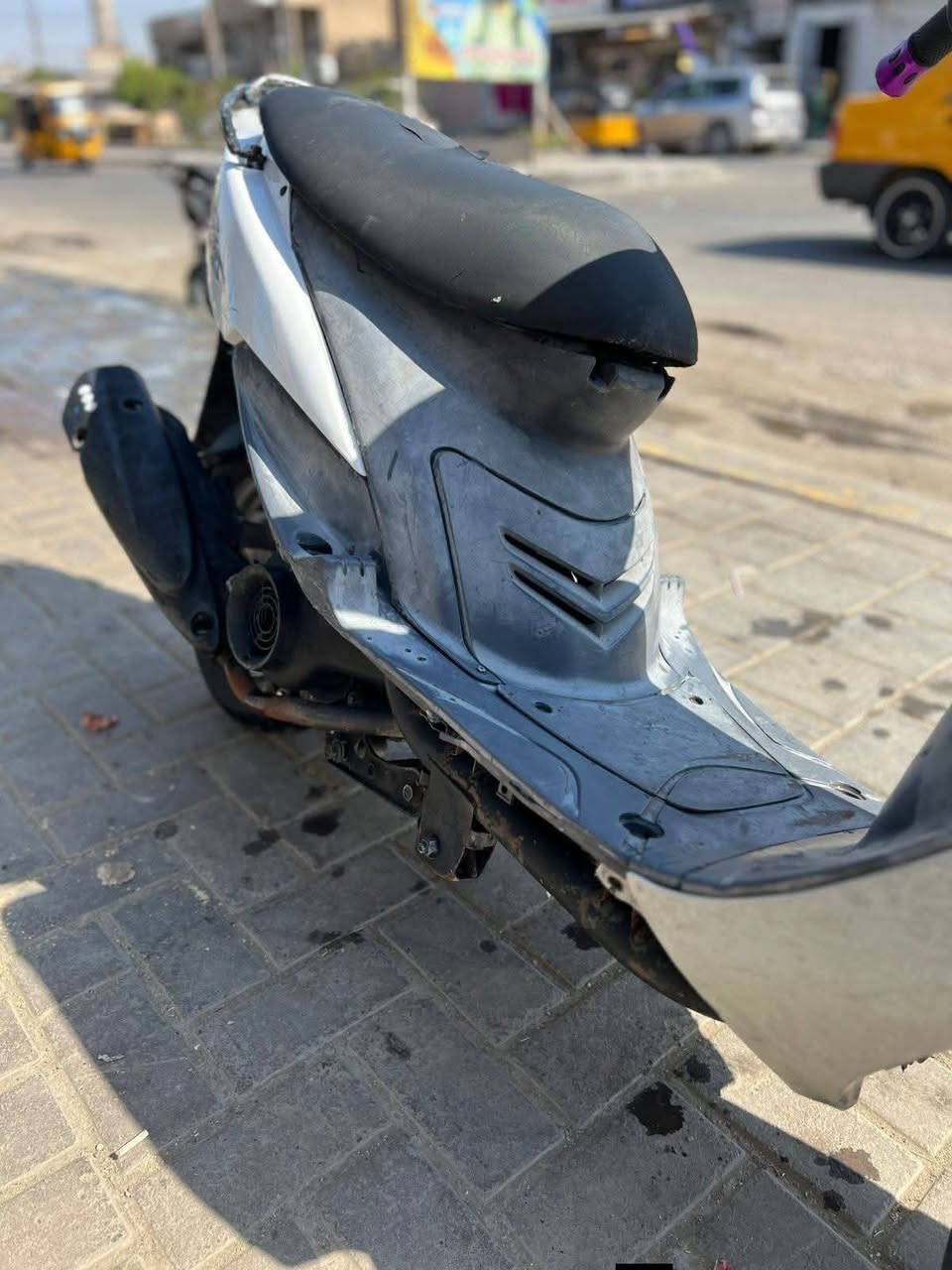 ماكس منغولي للبيع
الدراجة تخبل من كلشي كاملة بلادية ما مفتوحة فقط بيها نقص تريشة والعداد مالت السرعة واكف وسلف يكطع مرات يشتغل ومرات لا شغلته جداً بسيطة مكاني بغداد الصليخ سعر الدراجة 375 وبيها مجال للطيبين رقمي ***********
