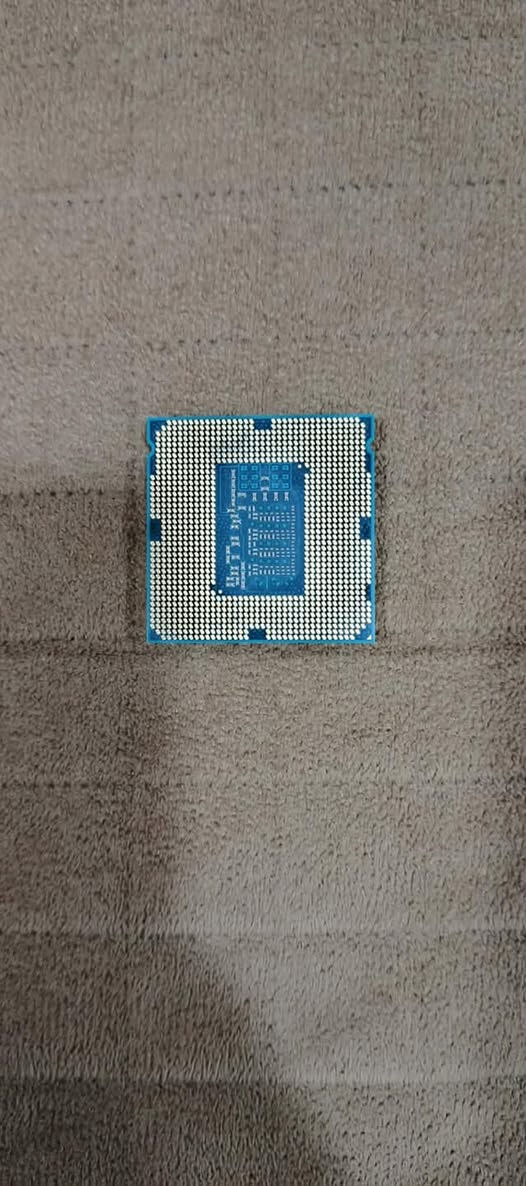 السلام عليكم قطع pc للبيع تفليسيات 
معالج i5 gen 4300 السعر 15 

مايك جيمنج معه ستاند ونقاوه بل صوت 100/100 لون ذهبي و اسود كلش زين السعر 30 الف 

رامات 4 ddr3 1*4 السعر 5 

بورد amd H310m-k السعر 20 ملاحضه البطاريه ضايعه 

بورسبلاي 250 واط السعر 18 ملاحضه بدون واير 

مبرد هوائي جديد السعر 10 
هارد 160g يفيد اساسي وثانوي السعر 8

الغراض شبه جديده عندي توصيل مكاني موصل حي عدن قرب جامع العليم


**إذا كنت صاحب هذا الإعلان وتريد حذفه لأي سبب، رجاءا أرسل رسالة إلى الدعم الفني**