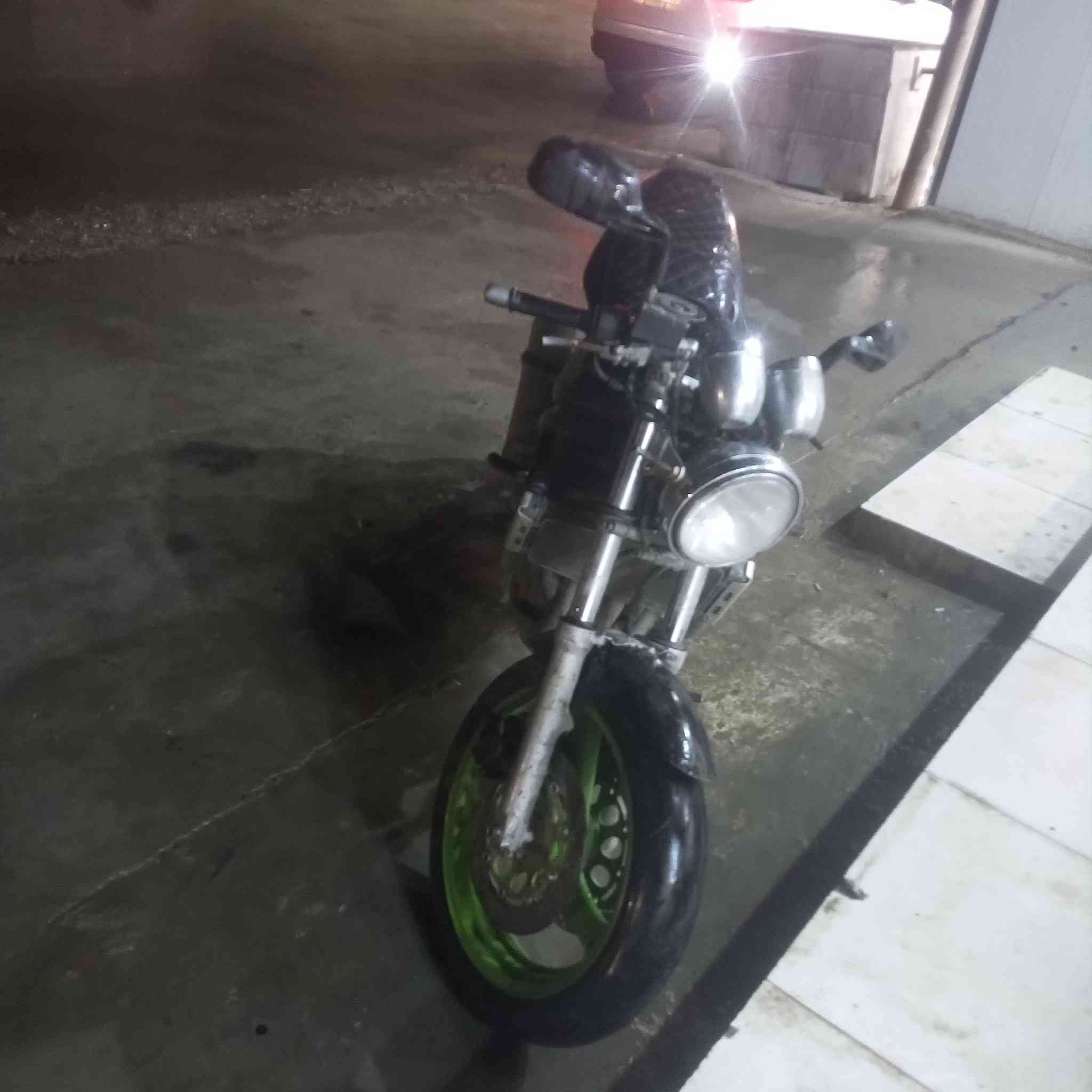 بطح بانده ساسوكي للبيع مكينه مكفوله كفاله عامه السعر 750 وبيهة مجال مكاني ديالى الخالص


**إذا كنت صاحب هذا الإعلان وتريد حذفه لأي سبب، رجاءا أرسل رسالة إلى الدعم الفني**