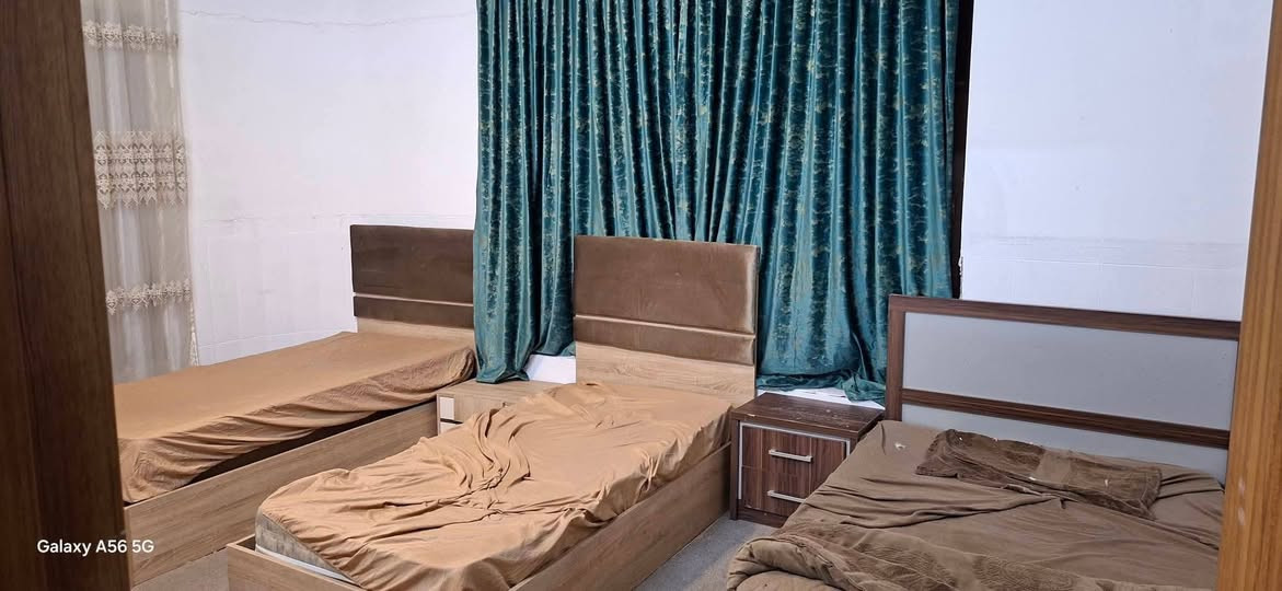 شقة مؤثثة للايجار منطقة هفالان سروران قرب شارع كويه غرفتين وصالة ومطبخ
***********
*********** أربيل, العراق
