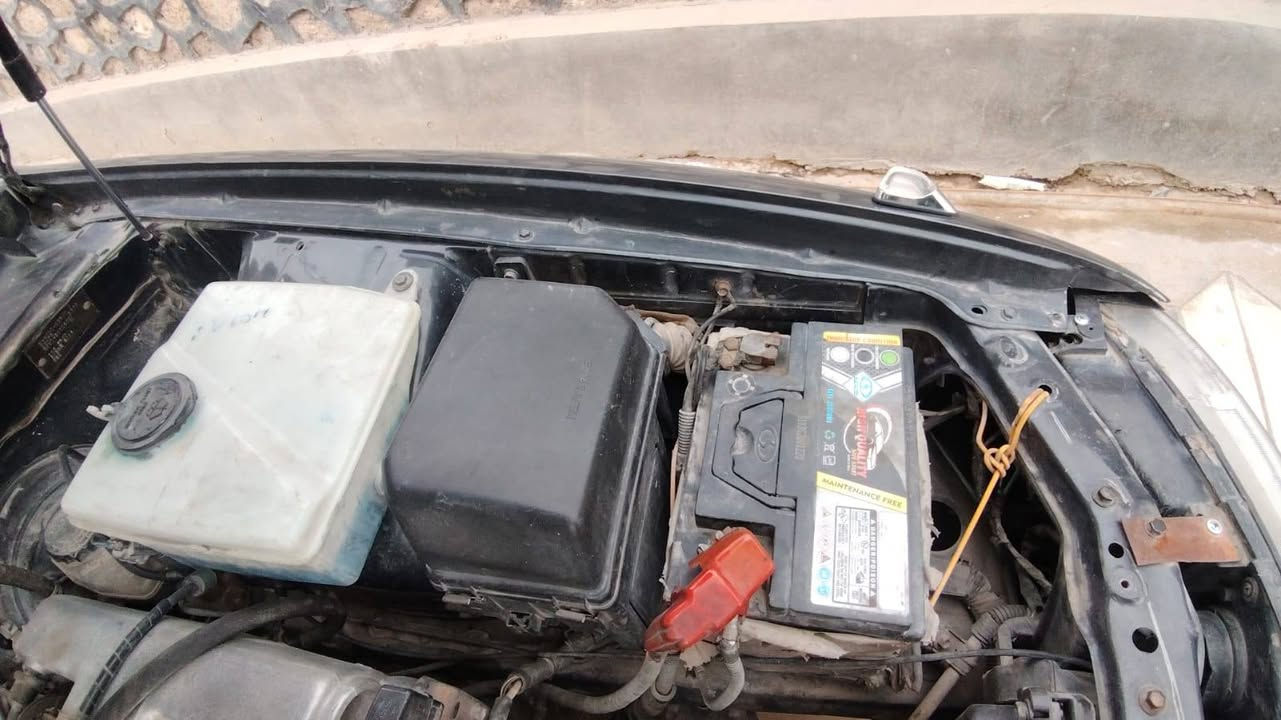 السلام عليكم كريستا للبيع كفاله من القص كفاله من الضربه القويه ماكينه وقير مشروطات بيها وانجناهم سياره جديده كلش رغم انجليزي انبار باسمنا شرط مداور حداديه جديده تخم تاير كل نقص ما بيها كهربائيات كلها شغاله ماكو شيء ما يشتغل بيها مال جناي العنوان النجف الاشرف اخوان بس بيع ولحق يتراسل وياي بس اتصال رقم الهاتف بي واتساب*********** السعر ب ب 63وبيها مجال
