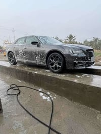 كرايسلر ٣٠٠ • ٢٠٢٣ • حادث امامي