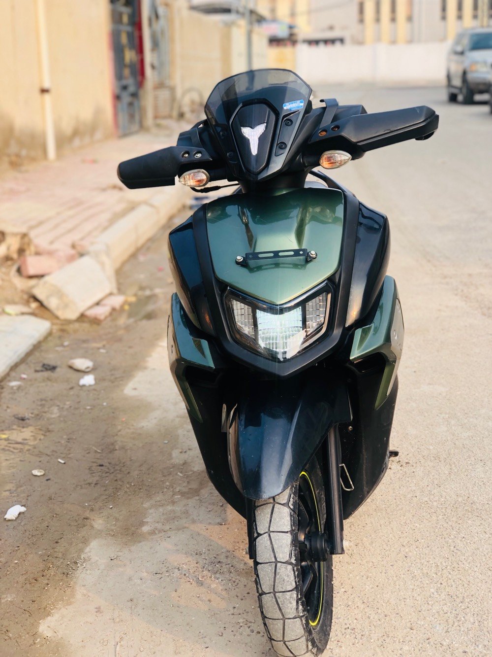 زت ار22 وارد ياباني مو ذني العاديات مشدوده بليابان ماشيه  دراجه وكااله جانت مضمومه المكان السماوه عل اربع سايدات7000