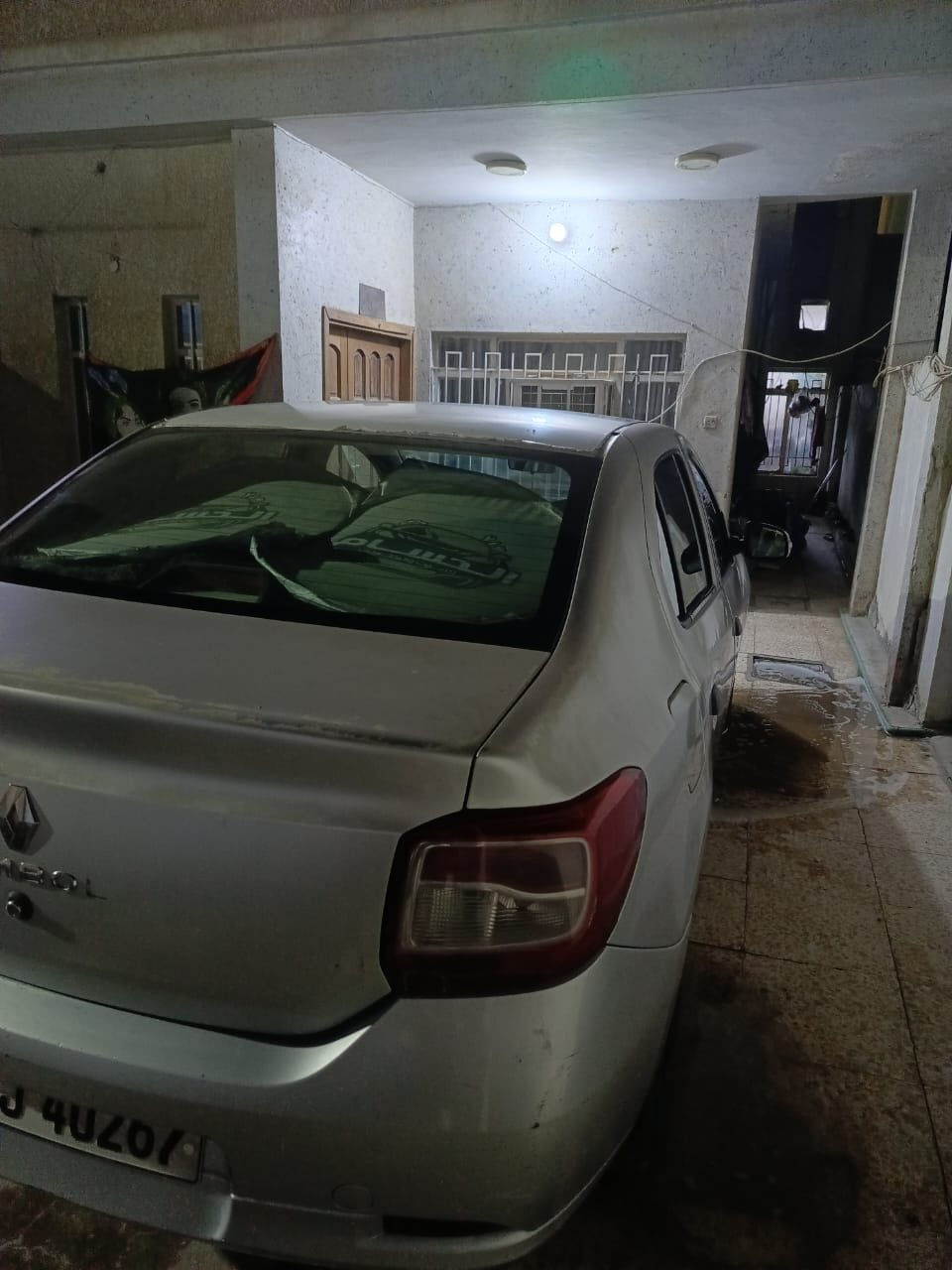 السلام عليكم رينو سينمبول 2016 للبيع 
كير اوتو ماتيك
سياره تدفئه تبريد خير من الله 
صدر جديد 
رقم اربيل جديد هزه العام 
سياره بسمي تحويل ثاني يوم 
سياره بيه طخه خفيفه جاملغ السابق وعكس السائق الخلفي وعوزه بوليش 
مكينه خير من الله اربعه اسلندر 1600
اقتصاديه مكان سياره بغداد الامين الثانيه 
سعر السياره 62 ورقه بيه مجال  
انتصل رقم***********
