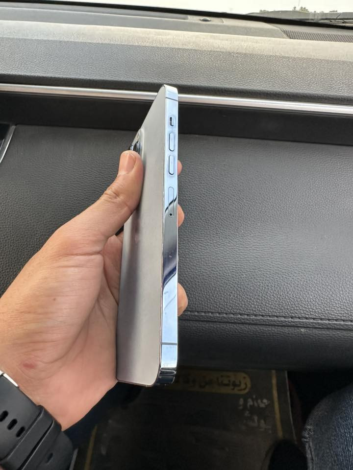 للبيـع  13 Pro max  ذاكره 256 بطارية 87
نظيف ممفتوح
نسخة الشرق الاوسط
بدون غراض
تجي تاخذة من بيتي
مستعجل ع البيع
650 الف
بغداد/الاعظمية
***********
