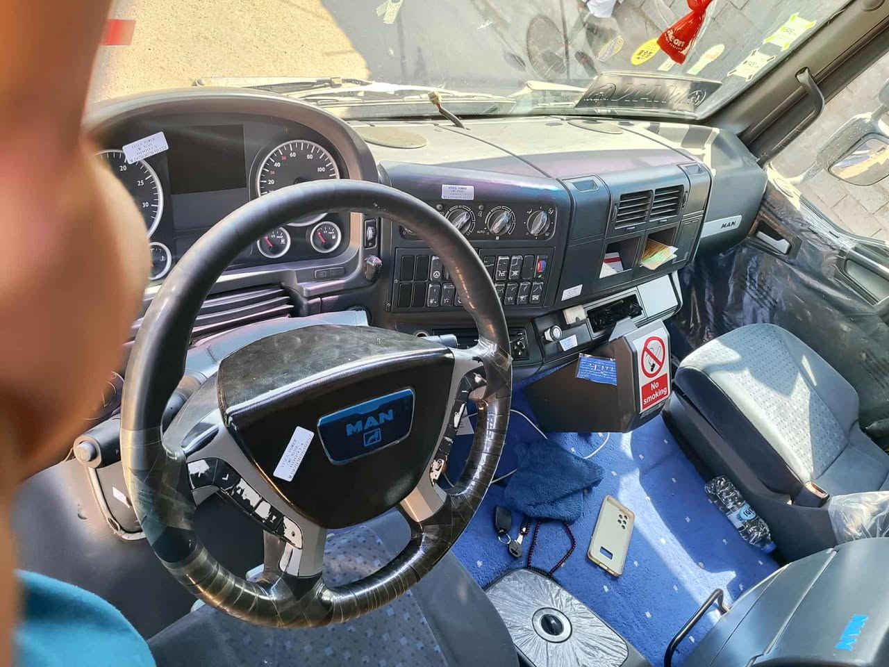 سلام عليكم مان البيع 2007 فول مواصفات عربانه مكنيسان تخم تاير راس وعربانه ***********
