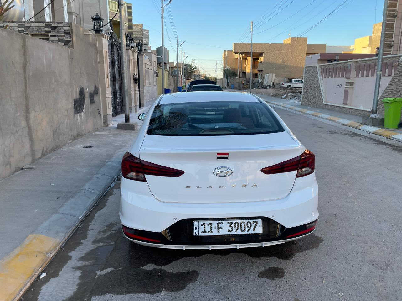 النترا خليجي فول مواصفات
بيع مستعجل

 موديل 2019 شكل العشرين

لون ابيض 

كير AT المرغوب 

محرك 2000 دوش 

فتحة سقف 

تشغيل بصمه 

بصمه بابين 

كشانه جلد 

مري شفط 

نضام ترحيب 

حساسات 

كاميرة خلفية 

شاشة كبيرة 

ثلاث انظمة قيادة 

رقم بغداد بأسمي السنوية التحويل ثاني يوم 

ملاحظه الجاملغات الخلفيه نصف صبغ 

السعر(152) بيها مجال 

مكان السيارة (الفلوجة)

بقيه التفاصيل  التواصل على الرقم (*********** )
