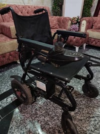 كرسي • أثاث