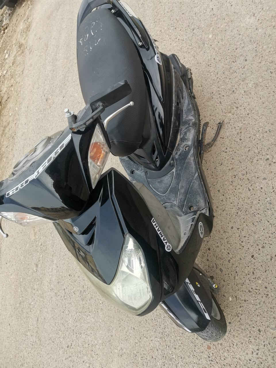 دراجة سكنس فحل كابريتر للبيع 450 الف وبيها مجال تشتغل سلف وهندر تخم تايرات شلعة ومعدل وكهربائيات شغالة جاهزة اسكن في بغداد الدورة رقمي *********** الشراي يتصل أو يجي خاص
