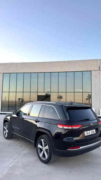 السلام عليكم 
‏‎جيب كراند شيروكي LIMITITID موديل : 2022
السعر: 310ومجال
اللوان : اسود
حجم المحرك : 3.6L V6 (6.سلندر)

ملاحطة السيارة :  بدون صبغ 

قطعتين تبديل شركه نفس لون  ✅

بدون دواخل بدون ارباكات ✅
‏‎
المواصفات : 𝐋𝐈𝐌𝐈𝐓𝐄𝐃
‏‎
فــول فــول مواصــفــات 1/1 ماعاد فتحه 

دةبل اكسل : 𝟒𝐱𝟒
كيج الكتروني
ابواب بصمة 
‎بصمة تشغيل 
تشغيل عن بعد(𝐑𝐞𝐦𝐨𝐭𝐞 𝐒𝐭𝐚𝐫𝐭)
‎شاشة دشبول ديجيتال
شحن وايرليس
كاميرة
اوتو ستارت(𝐀𝐮𝐭𝐨 𝐒𝐭𝐚𝐫𝐝)
 اوتو ستوب(𝐀𝐮𝐭𝐨 𝐒𝐭𝐨𝐩) 
‎رادار امامي ( تحديد مسار )
‎رادار جانبي  ( نقاط عمياء )
‎رادار خلفي ( التحذير من الاصطدام )
‎حساسات امامي
‎حساسات جانبي 
‎حساسات خلفي 
كشنات جلد 
‎كشنات كهربائي
‎كشنات خزن+ميموري 
‎كشنات تبريد
‎كشنات تدفئة
تحكمات اسيرين
‎استيرن تدفئة
‎تبريد لمس
‎تبريد مركزي
 ‎صندوق شفط كهربائي 
لايتات 𝐋𝐞𝐝 عدسة زينون
بلوجكتوات 𝐋𝐞𝐝 
بكلايتات 𝐋𝐞𝐝 
‎ويل كروم
 
وبعد هواية مواصفات…

‏‎تفاصيل اكثر الاتصال علی ارقام التاليه 
***********
‏ WhatsApp - Vibir 
[hidden information]
عنوان : عقره 📍 اكر
