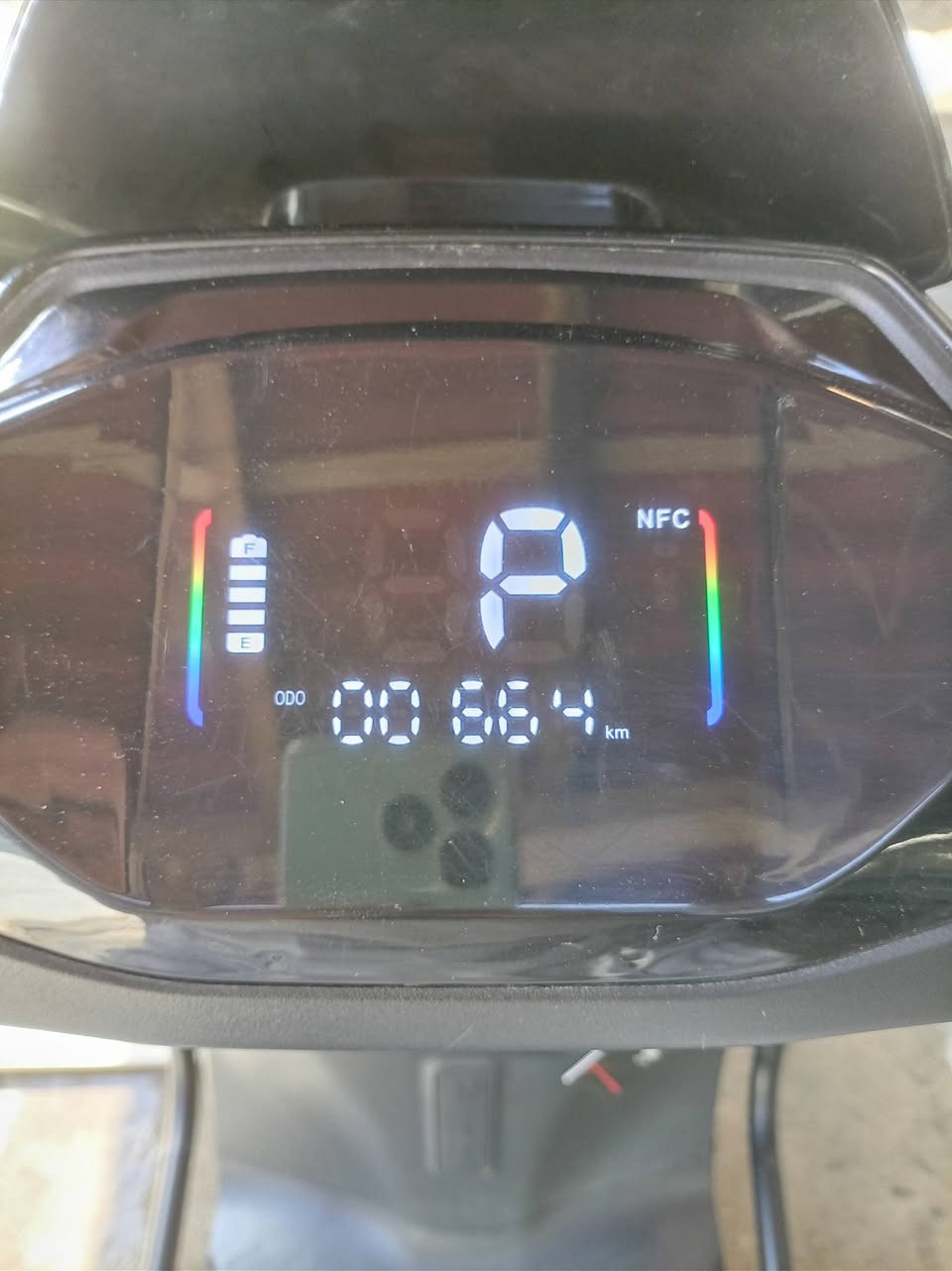 السلام عليكم صقر السلطان للبيع موديل ٢٦ دراجه اخت الزيرو مماشيه شوفت عيونك كفاله من كولشي كااامله مكلمه استخدام ٣اسابيع فقط بعدها نايلون بيها ٦بطاريات دبل ملف ٢٠٠٠ نحاس نظام بارك نظام بك سويجين كارتين سرعتها حقيقي ٦٠ تمشيك أكثر من ٥٠ كيلو دراجه لوووك بحاله الوكالة سعرها ٧٥٠ وبيها مجال مكاني بغداد قرب وزاره الخارجيه اي استفسار ***********وتساب محمول للشراي فقط
