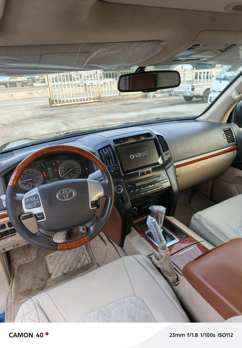 السلام عليكم
لاندكروز 2015 

بريم نظافه 100/100

مواصفات

تحكم ستيرن 

فتحه سقف

تشغيل بصمه

شاشه كبيرة كامره خلفيه

مكينه 6 سلندر

وضعية الوكالة

سيارة جاهزه من كلشي

كشنات جلد وكهرباء

بيه شخط بسيط ب الجهه اليمنه ورصعه بسيطة بلباب الخلفي

العنوان بغداد الراشديه قرب مدخل الناحيه 

السعر 425$

رقم الهاتف ***********
