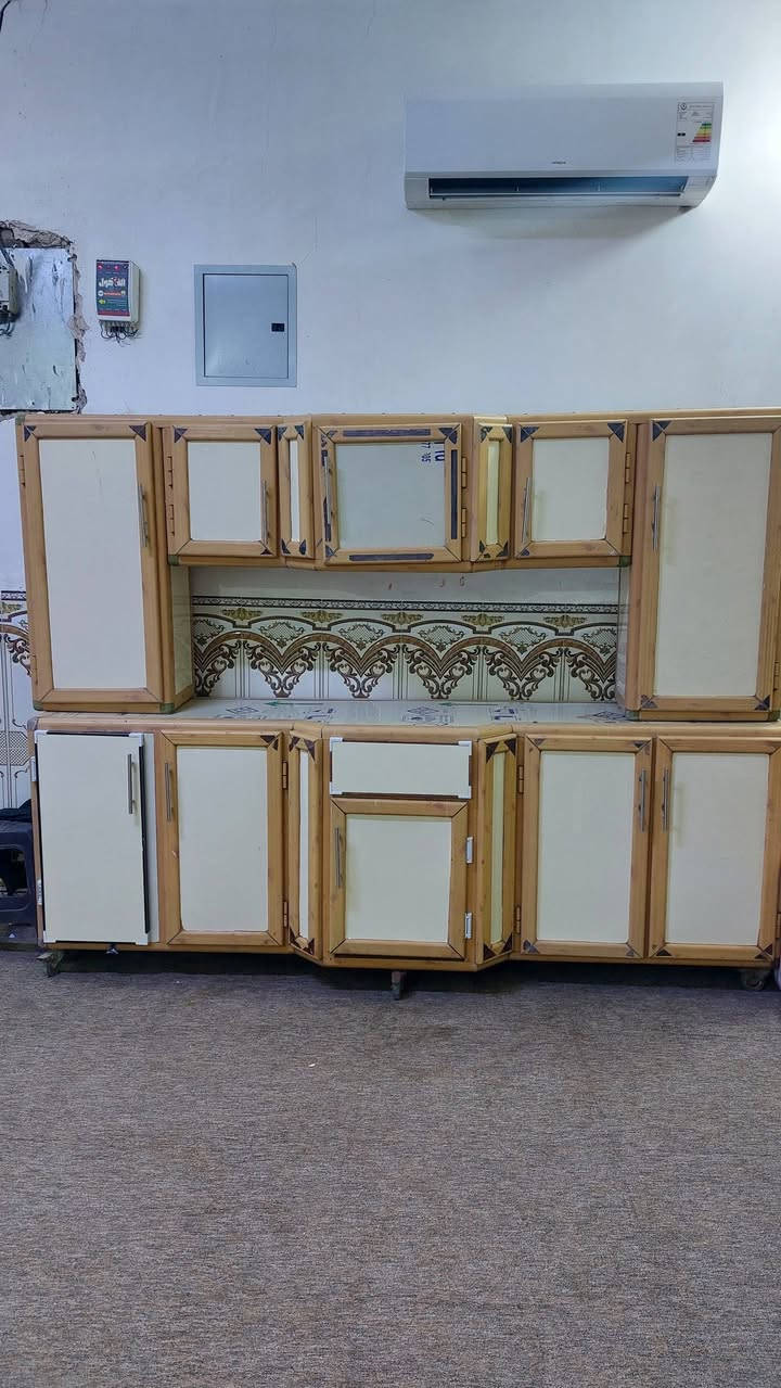 كاونتر تزكام مترين ونص 
بدون سنك  بدون سنك 
ب175 
*********** او خاص 
ديوانية
