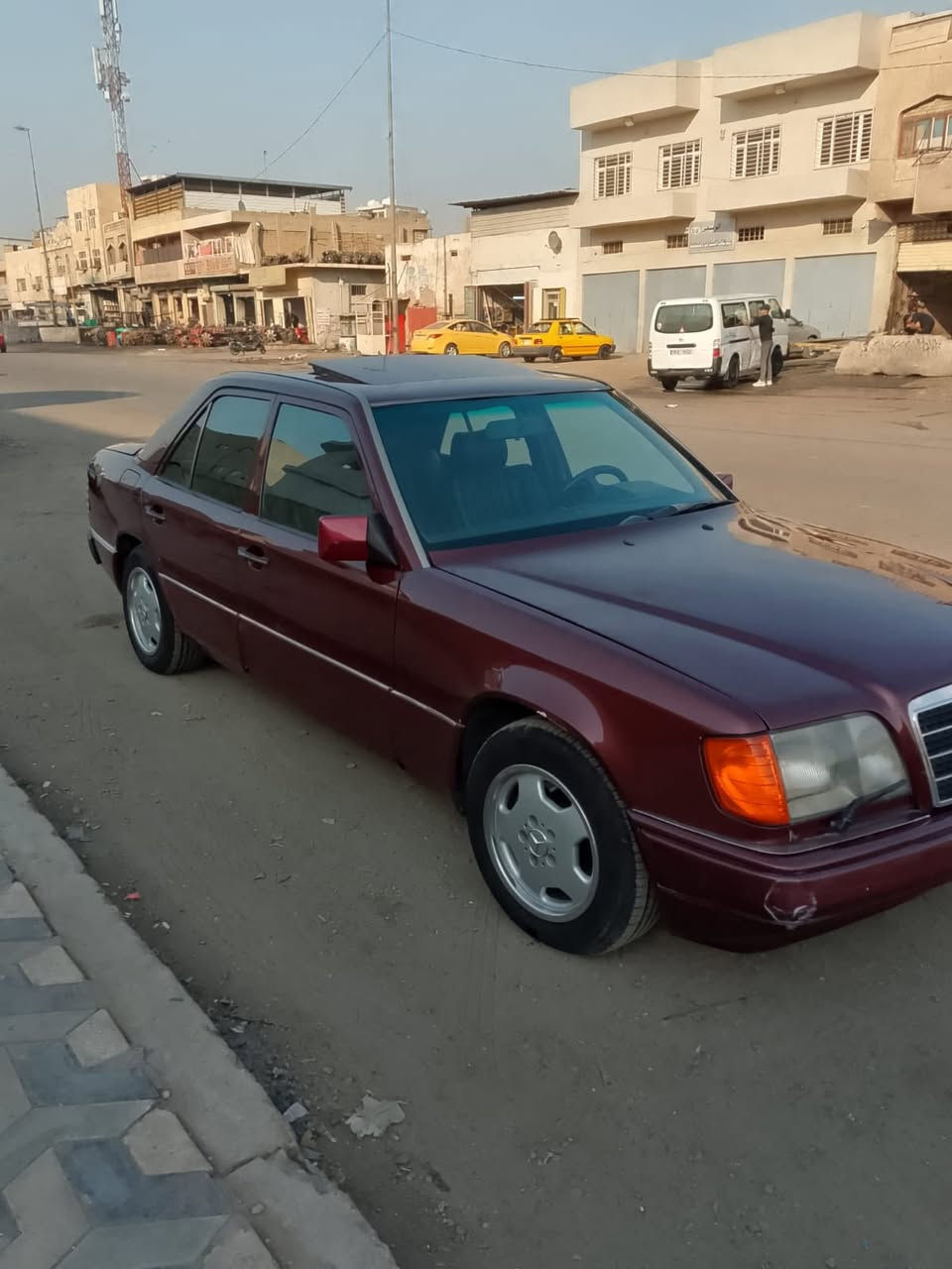 للبيع مارسدس بيبي موديل ٩٢ مكينه بلاد عنكبوت قبق اسود سياره بحاله جيده جدا لا ضربه ولا خياس شواصي ابلاد قواعد بلاد سلايت شغال تبريز شغال سنتر لوك شغال كلشي شغال بيها برده خلفيه كشنات كهرباء رقم بغداد تحويل ثاني يوم بيع ومراوس سعر ٦٨ مكان بغداد العبيدي ***********
