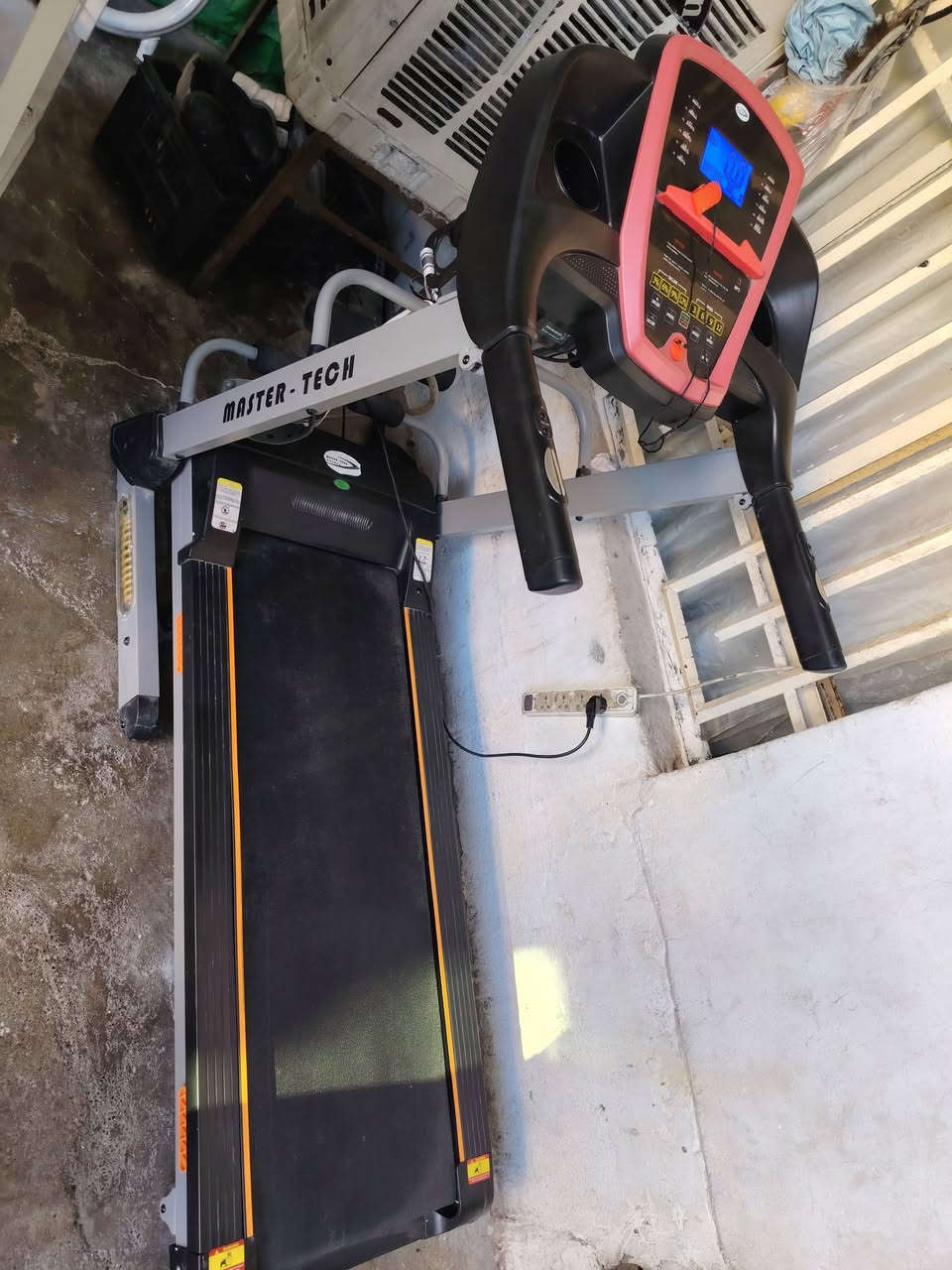 جهاز جري جديد نظام جبلي فول نظافه
سعره 350 بي مجال
***********
