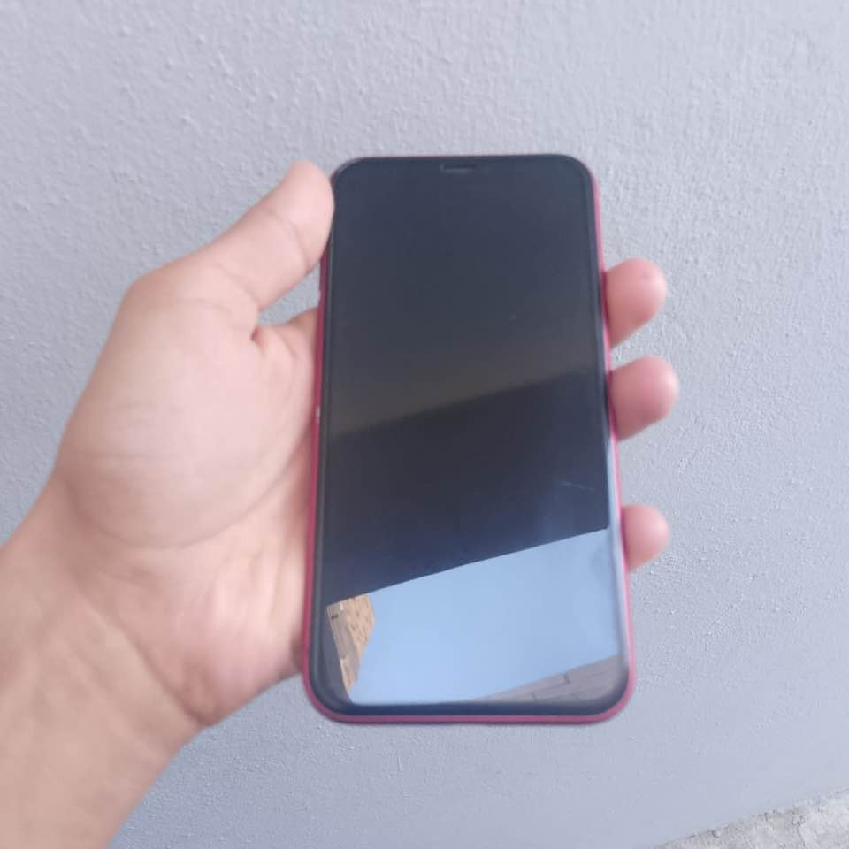 سلام عليكم ايفون 11 عادي للبيع جهاز نضيف كلش اي صيانه مداخل ما مفتوح الجهاز ابد ومثل ما موضح 👇فحص الحاسبه شوفو الجهاز نضيف كلش البطاريه 75 ذاكره 128  سعر 280 وبي مجال للشراي ويدلل مكاني كوفه حي ميسان للستفسار خاص او واتساب ***********
