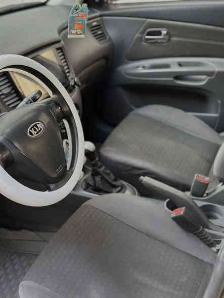 كيا ريو ٢٠٠٨ محرك ١٦ گير عادي داخل اسود جامات كهرباء رقم دهوك الجديد كوبون بانزين بيها اني صاحبها الشرعي تحويل مباشر 
ضررها ربع الباب الورا السايق مصبوغ وبيها تقحيل شوية 
والباقي كلها ع الفحص والسيارة احلى من الصور تجي وتشوفها وبيك خير وتدلل 

السعر 90 وبيها مجال 

للتواصل خاص أو ع الرقم ***********
