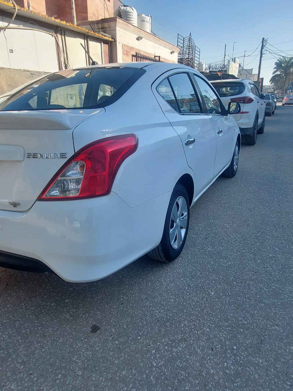 السلام عليكم
سياره نيسان ام البليته الزرقاء هنديه موديل 2020  شماليه نظيفه بمعنى الكلمه بيه شبر بارد بالجاملغ الامامي الايمن بدون صبغ والباقي مكفول من التبديل والصبغ وكاله او تحويل ثاني يوم للتواصل هاتف  ***********
