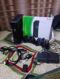 اكس بوكس 360 • نضافه ١٠٠٪ • بالكرتون وايدين