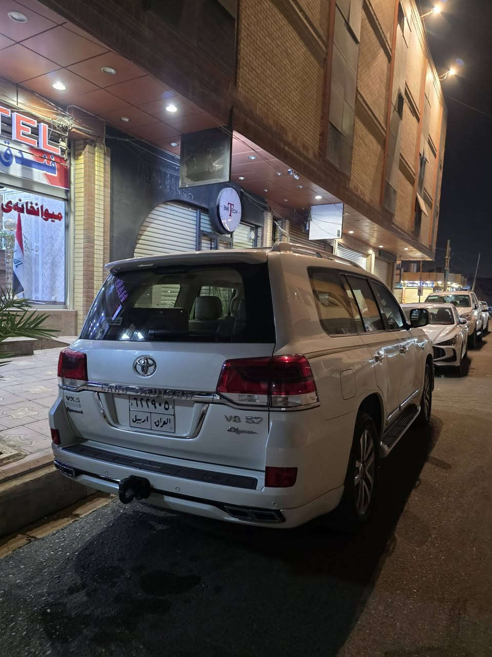 من رخصت مدير الگروب
للبيع لاندكروز موديل 17  / VXS معروفه مواصفات هاي الفئه
مكفوله من الصبغ والبارد  والگير والمحرك والحداديه
السعر 595 ورقه  وبيها مجال
***********
***********
