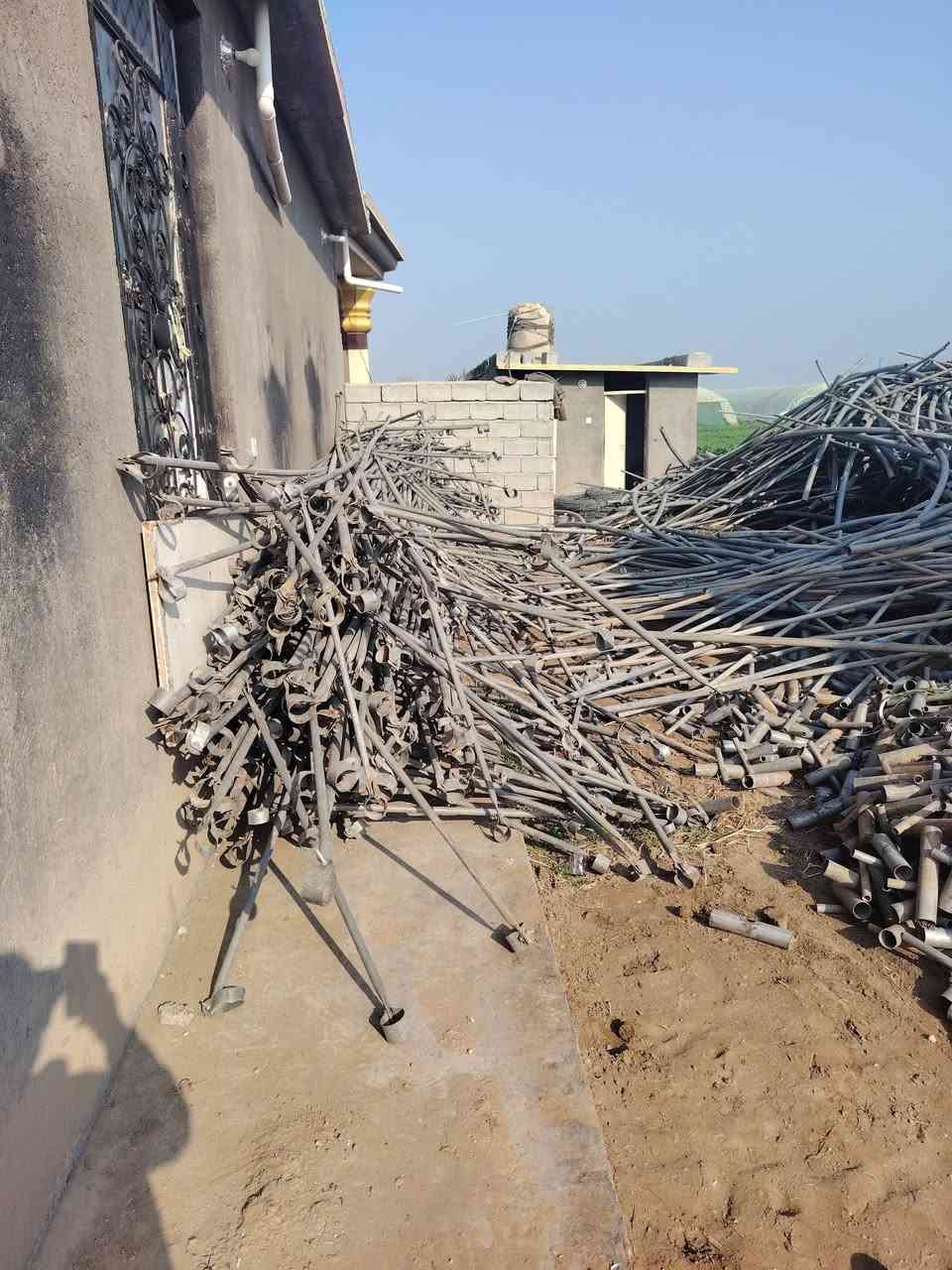 السلام عليكم
، البيع بيوت بلاستكيه أردني البناني حديد اصلي ٢ مليم
٢٢ قوس ٥٢ متر فقط حديد عنوان بابل جبله الاستفسار ***********
