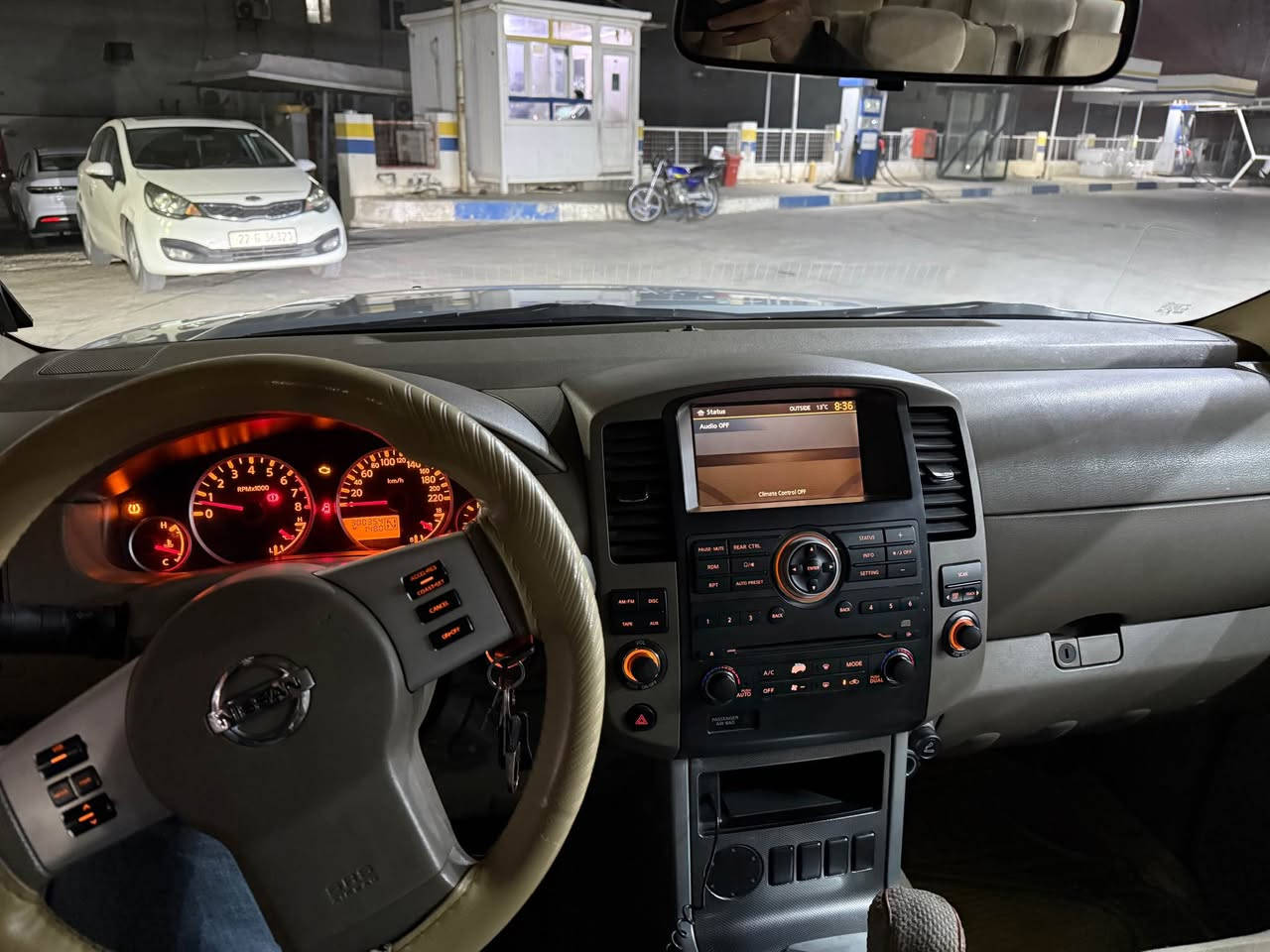 باثفايندر ٢٠١٠ 
سەیارەکەی خاوێن و بێ مەسرەفە هەموو شتێکی لەسەر بیلادی ماوە ٧ مەقعەدە
٣٠٠ هەزار رۆیشتوە سەیارەکە مەکینەی تەعمیرە و ٢ پارچەی سبوغە و تەبرید مەرکەزیە هەیکەلی وەکو بیلادی ماوەتەوە بۆ سعریش داوای ١٠٥$ و معامەلەکی کەمی لێ دەکەی بۆ زانیاری زیاتر پەیوەندی بکەن بە *********** أربيل, العراق
