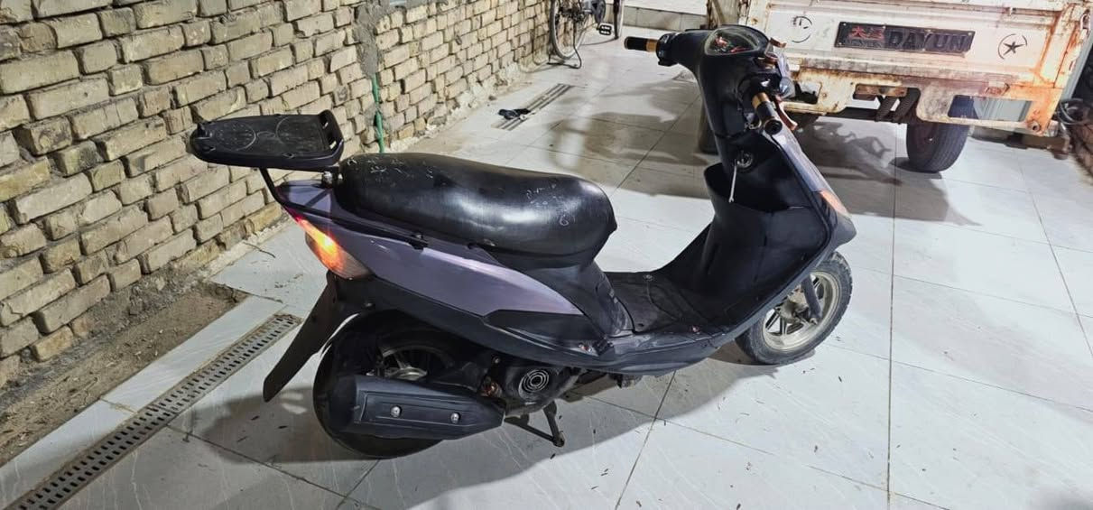 السلام عليكم 
دراجه ماكس عدله 
كامله من كلشي 
مكينه ما مفتوحه (بلاد)
أوراق(مو ادوات)
كفرات اضافيه والبلاد وياه 
شرط الفحص تجي تفحص وتاخذ 
السعر 850وبيه مجال للشرايه وللجيه هماتين اله 
***********
مكلف بل منشور
