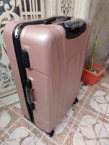 جنط للبيع جداد وسعر مناسب 
***********
