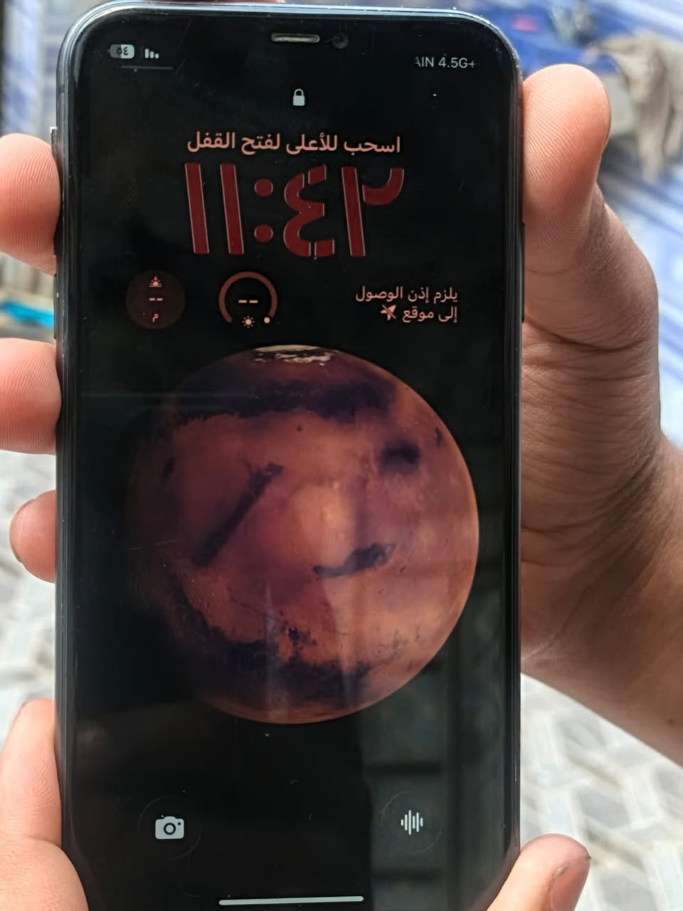 السلام عليكم آيفون 11عادي الجهاز نضيف مبدل بس بطاريه اصليه الباقي جهاز نضيف والبطارية ٨٢والذاكره ٦٤الفيس إيدي شغال بيع و مراوس ب هونرx9c أو آيفون رقمي ***********
