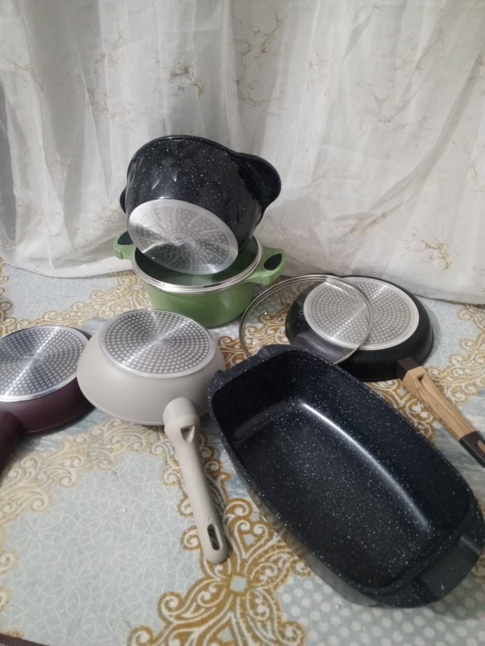 اخر زوج جدر 
تبسي مستطيل وطاوات قياس ٢٤
@إشارة


**إذا كنت صاحب هذا الإعلان وتريد حذفه لأي سبب، رجاءا أرسل رسالة إلى الدعم الفني**