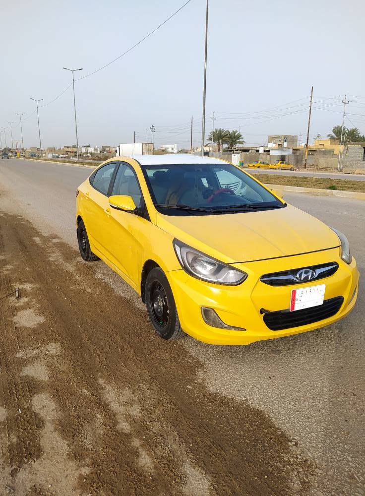 اكسنت موديل 12 خليجي رقم بغداد سنويه جديده بسمي سياره نضيفه لا ضربه ولا تبديل شرط ولا قطعه مبدله صبغه جديد حت معجون مابيه هواي مكان لو مكانين بدون دواخل وحادث شرط مكينه دوش مكينه كير حدادي تبريد تدفئه خير من الله سياره جاهز هاي كل تفاصيله سعر 79 مكان حله شراي اتصل وخادم *********** حلة, بابل
