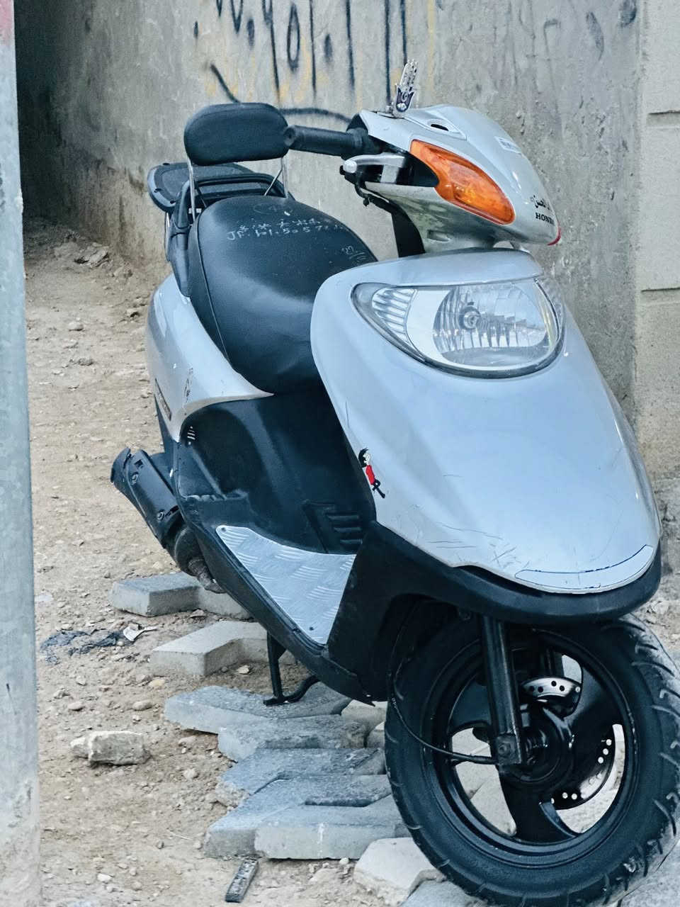 سلام عليكم سبيسي للبيع مفتوحه مره وحده كلها شغاله كهربائيات كيلو متر مكينه ناعمه شرط شلعه ومعدل سعر 650 مكان كوت


**إذا كنت صاحب هذا الإعلان وتريد حذفه لأي سبب، رجاءا أرسل رسالة إلى الدعم الفني**