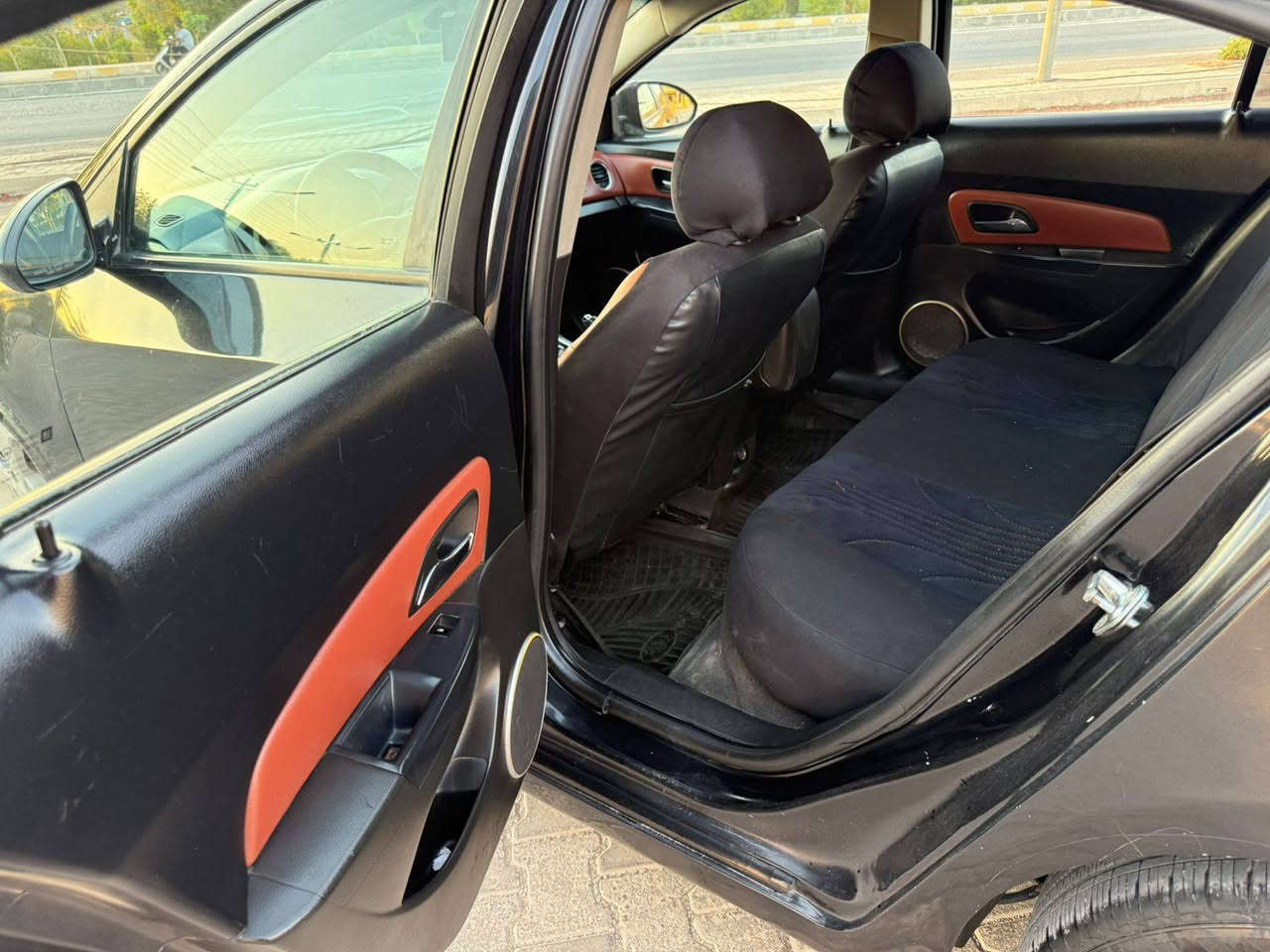 اكروز مديل 2010/خليجي
محرك 1600/المرغوب 
سياره صيغ حزاب بدون ضربه 
تدفئه تبريد شغال 
سياره بسمي سنويه 28/
كير ومحرك شرط 
السعر 65/بيها مجال 
عنوان ديالى جلولاء  
صاحب سياره 
***********
