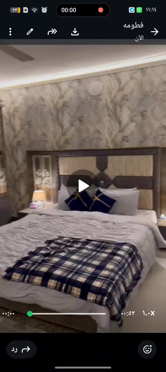 📍 طابو صرف / بيع او مراوس

✨ فرصة مميزة للبيع – بيت طابقين موقع ممتاز ✨
📍 الموقع: قرب جامع صلاة الجمعة – مقابل الحديقة مباشرة
🔹 مساحة الأرض: 218 متر
🔹 البيت خلفي مع ممر دخول يبدأ 2 متر وينتهي 3.5 متر
🔹 نوع السند: طابو صرف
🏠 تفاصيل الطابق الأول:
• استقبال كبير: 8 × 6 متر
• صالة: 6 × 5 متر
• غرفة نوم: 5 × 5 متر
• منور: 4 × 5 متر
• مطبخ بارد: 6 × 4 متر
• مطبخ حار: 3 × 3 متر
• صحيات داخلية: 3 × 3 متر
• مخزن: 2 × 1 متر
🏢 الطابق الثاني:
يتكون من شقتين حديثة البناء، وكل شقة تحتوي:
• غرفة
• صالة
• مطبخ
• صحيات

📞 للاستفسار والمعلومات أكثر:
راسلنا خاص أو واتساب او اتصال ***********
