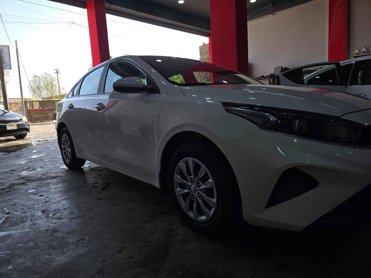 سلام عليكم كيا سيراتو 2024 رقم اربيل ماشيه٣٠وكاله نيم ضمان سياره 5 سنوات بسم شركه وكاله تحويل حاظر تحكم جهتين حساس خلفي تبريد قطعتين  مدوشمه سياره ارضيه وكشنات وبعد بيها هواي مواصفات محرك ١٦٠٠ مامتواجد على الفيس  *********** السعر ١٨٠فقط بيع مكاني البصره
