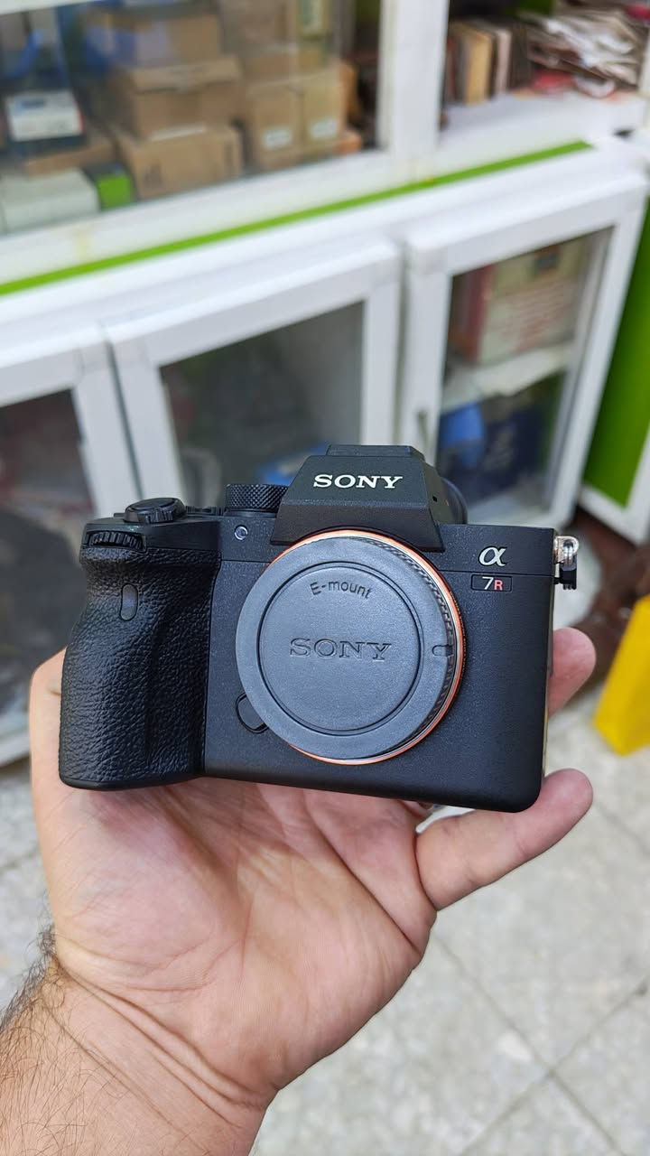 سوني a7R4  سعره مليونين و 200الف شتره 13k
سوني a7IV سعره مليونين و200 الف شتره 33k 
سوني a7III سعره مليون و 400الف شتره 9k
نضافه فول 100٪ كامل ملحقات اصليه كارتون 
مكاني بابل ***********
