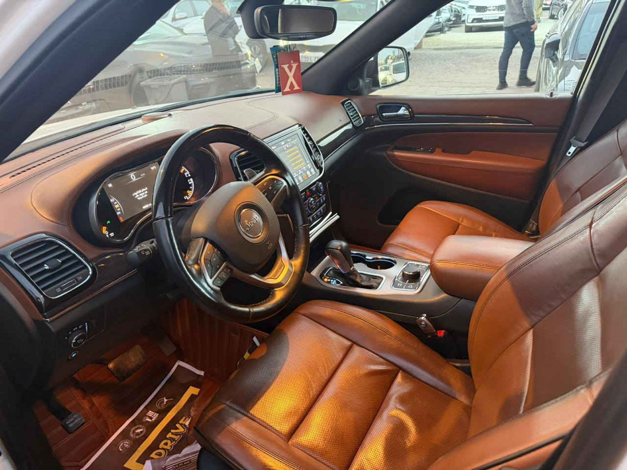 السلام عليكم جيب  اوفرلاند موديل 2021 رقم اربيل فول موصفات مكفوله السياره رقم وهزه جديده السياره جديده ومناقصها شي  لتواصل على الرقم ***********
