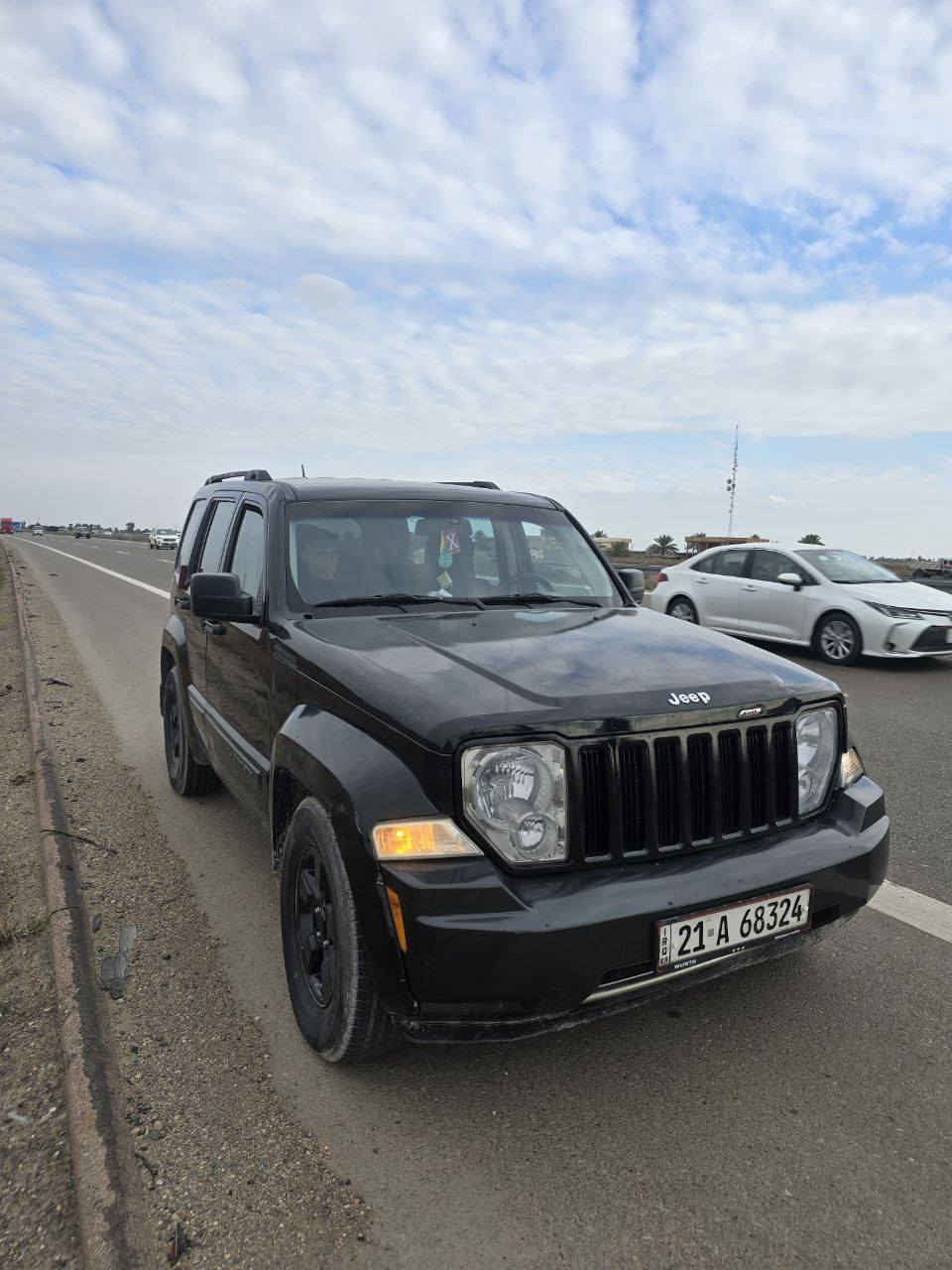 سلام عليكم
جيب ليبرتي 2008 فور ويل 4×4
لون اسود تبريد ثلج منضومة جديد زوج تايرات جديد
محرك خيط تبخير كير خير من الله 
حادثهة جاملغ أيمن 
رقم سليمانية انكليزي تريد تحويل تريد وكالة
مكان بغداد الغزالية سعر 87 وبيهة مجال
الاستفسار على رقم ***********
