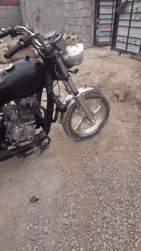 السلام عليكم 
ستوته للبيع جمرة
موديل 2018والمكينه بيه 2023
الستوته كامله كبل للشارع 
يرادلهة ترتيب شويه 
الركبه ملحومه 
المكان بغداد جسر ديالى القديم
***********سعر700وبيها مجال
