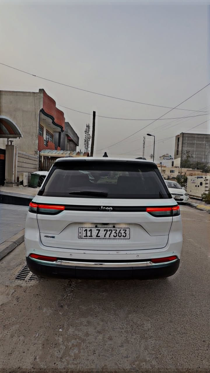 جيب
السلام عليكم …🌹🔥
للبيع جيب گراند شيروگي #لمتيد بلاص موديل 2024 شكل الجديد خمسه راكب
هايبرد_بلگ ان_مكينه 2000 تيربو
السياره مكفوله من الحادث فقط بارد بحافه البنيد بدون ايرباك بدوناي دواخل كلشي بيها بلادي حتى دعامياتها بدون صبغ السياره بيها باب كلير من امريكا فقط 
. السياره فول مواصفات للاخير ١/١ لمتيد بلاص ٣ شاشات لون ابيض ميكانيك مكفول برغي ممفتوح بيها بيه سونار  عندي ماشيه 44mi رقم بغداد الجديد باسمي…..
مواصفات ..
________________________________________
بصمة 
بانوراما
رادار امامي
رادارات جانبيه
نطام خروج عن مسار
شاشه بلدشبول مقعد الصدر
داخل جلد اسود
كشنات الاماميه كهرباء
كشن السايق ميموري خزن
تدفئه بالكشنات الاماميه
استرين تدفئه
نمر
شفتات استرين
سستم سماعت Alpine Premium النوعيه الجديده
مودات قياده اربعة  / SPORT / SHOW / AUTO / 
داخل صاج ملكي
انارة محيطيه داخل الغرفه 
شاشه كبيره حجم 8.5 أنج مفتوحه جميع الاوبشنات
كامره خلفيه دواره فول HD 
حساسات خلفيه 
اوتو ستوب 
نظام ترحيب ذكي
كشافات زينون  
مري قلاب ع بك
نظام المري معتم ذكي
نظام اطفاء السياره عند الوقوف لفتره طويله
تشغيل عن بعد
وبعد بيه مواصفات اكثر واني ذكرت الرئيسيات بلفول اخوان كل تفاصيل شرحته 
السياره بيها فقط بارد بخشم البنيد فقط بدون صبغ حتى الدعاميات مكفوله من الصبغ من دخلت سويتلها سونار طلع بيها باب السايق فقط كلير من امريكا
مكان السياره بغداد اليرموك 
السعر 347ورقه وبيها مجال 
***********
