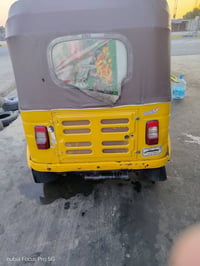 تكتك للبيع موديل 20/شهر 7/للإستفسار الاتصال رقم   07736748628
