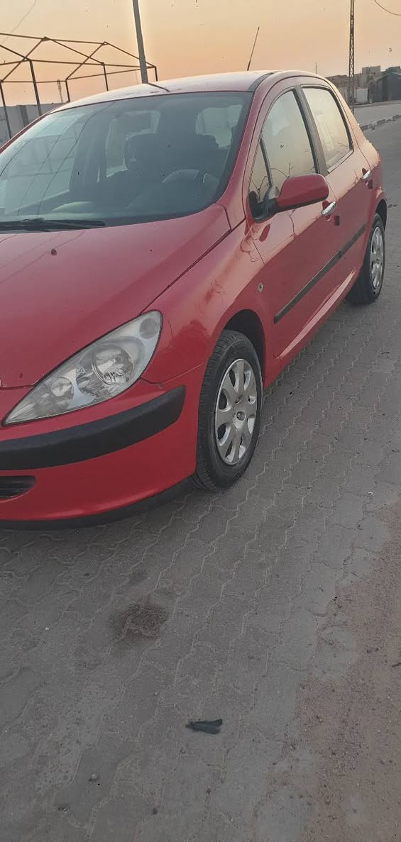 للبيع بيجو فرنسي مديل ٢٠٠٥ سياره كفاله من كلشي بيه رشات صبغ اثر شخوط بالحزام فقط كير اوتوماتيك محرك وكير كفاله شرط الفحص تبريد شغال كهربائيات كله شغال دواخل جيده سنتر الوك شغال  قفل اربع ابوب صندوك كهربائيات شغال حداديه خلفي امامي شرط وكاله شاشه كامره سياره جيده معنه الكلمه رقم بغداد نكليزي سنويه جديده وهز جديده تحويله بالبصره تبريد شغال سياره جاهز كلشي متصرف عليه احله من الصور سعر ٥٥ ملاحظه  كلشي اكو بسوك قفل *********** البصرة, العراق
