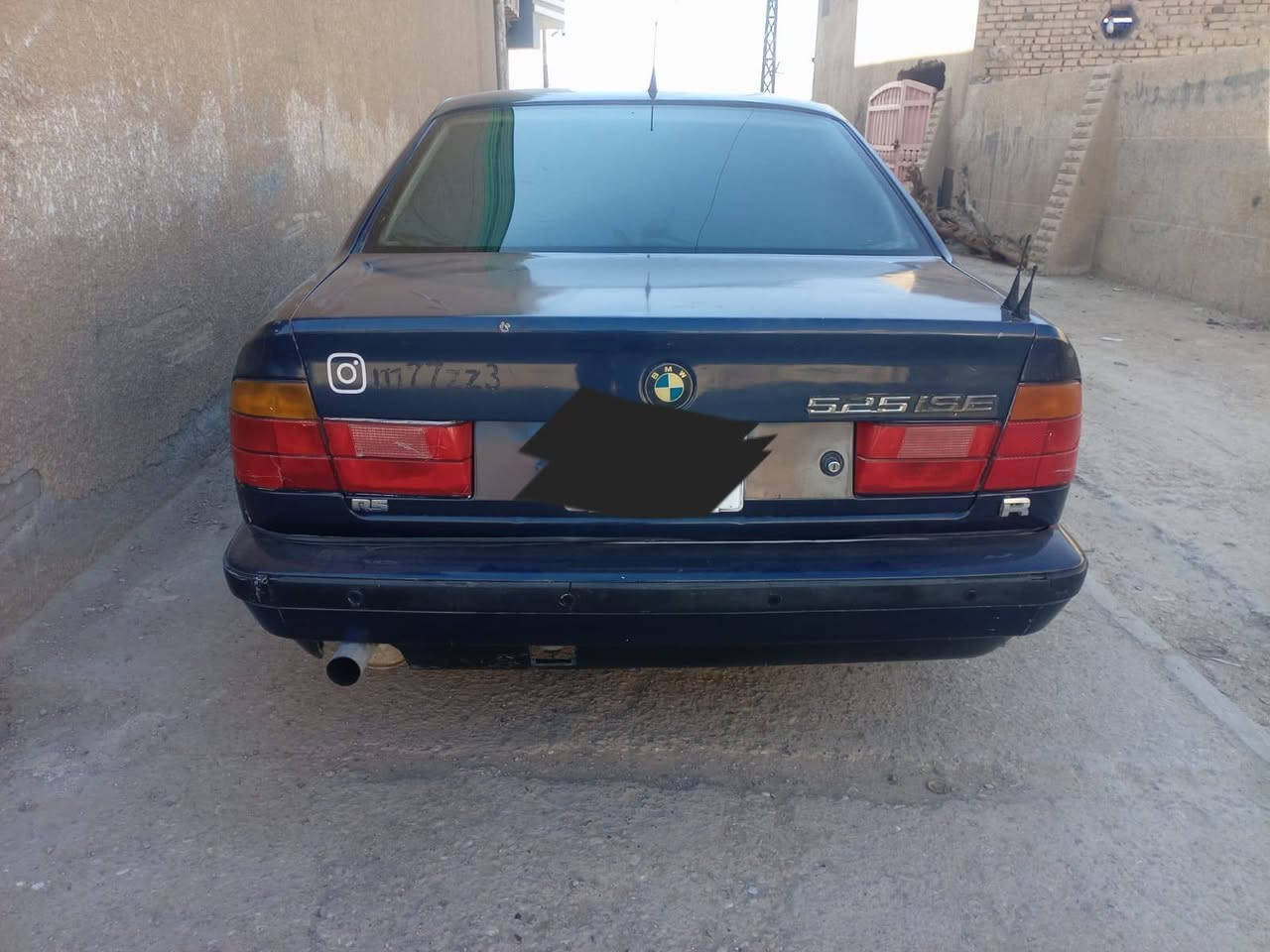 السلام عليكم بي ام موديل ٩٢ حجم 525 كير ومكينه فيفيتي فيشه وبطل حاويه تخم تاير جديد سياره خير من الله السعر ٢٦ وبيهه مجال او مراوس سمند صفره كون للإستفسار ***********
