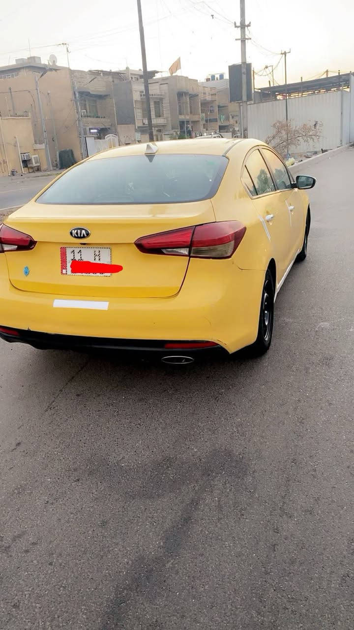 مكلف بالنشر 
سلام عليكم  للبيع فورتي موديل 
2017ماشيه 180
بصمه +تحكم استيرن +اشاير بالمري +امرايات شفط 
مكينها 2000GDi
حادثها چاملق الأيمن الأمامي ماواصل للدواخل 
سيارة جاهزة مابيها اي نقص 
السيارة بأسمي مصفرة هيئة وغرامات 
السعر 106
للاستفسار *********** بغداد, العراق
