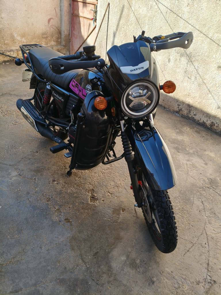 دايوان جبلي موديل 25 رقم سليمانيه الدراجه شهر طالعه من الوكيل مكينه 200 رقم سليمانيه سنويه الدراجه ماشيه 6000 بعدها زيرو وشخط ما بيها استعمال شخصي السعر 2250 وبيها مجال قليل العنوان حله البكرلي *********** اتصال فقط خاص مسدود حلة, بابل
